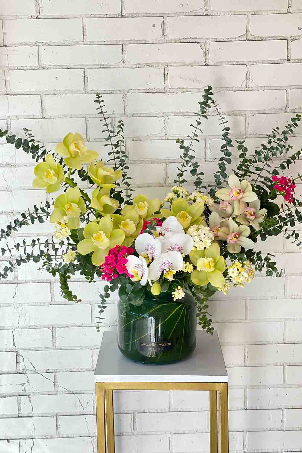 گلدان شیشه ای دیزاین سفید ۵۰ سانت نلی