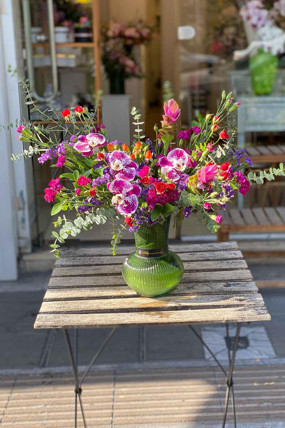 دیزاین ۴۵ سانت با ارکیده های راه راه بنفش